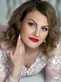 Ukrainian single Elena from Kharkiv, Ukraine