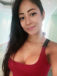 Latin woman Vanessa from Caracas, Venezuela