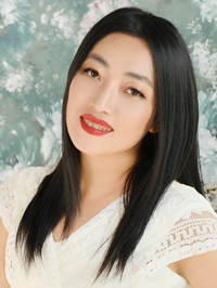 Asian woman Yan from Shenyang, China