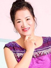 Asian woman Xiaorong from Nanning, China
