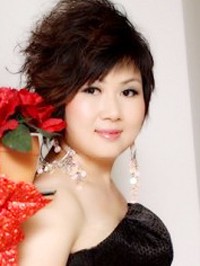 Asian woman Weina from Zhuhai, China