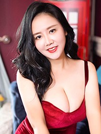 Asian single Xiaohong from Hainan, China