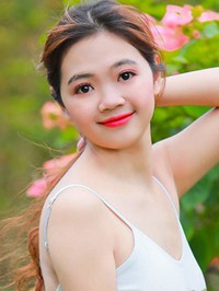 Asian woman Vu Thi (Aria) from Ho Chi Minh City, Vietnam