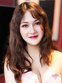 Asian woman Rui (Rainy) from Chongqing, China
