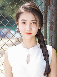 Asian single Mingyue from Shenzhen, China