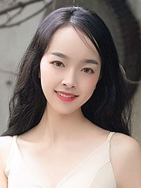 Asian woman Qing from Chendu, China