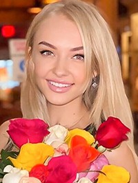 Ukrainian woman Alina from Washington, United States