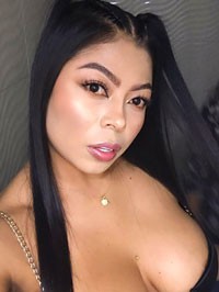 Latin woman Nubia from Medellín, Colombia