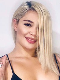 Latin woman Valentina from Medellín, Colombia