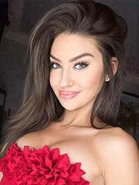 Latin single Paula Julia from Toronto, Canada