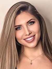 Ukrainian single Olha from Madrid, Spain