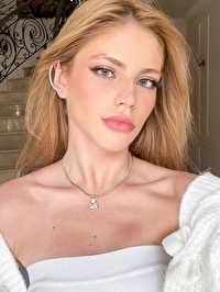 Latin single Valentina from Belo Horizonte, Brazil