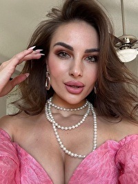 Ukrainian single Darina from Los Angeles, United States