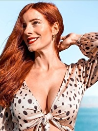 European single Stamatia from Athens, Greece