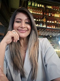Latin single Alexandra from Medellín, Colombia