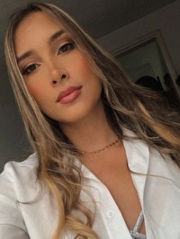 Latin single Laura from Medellín, Colombia
