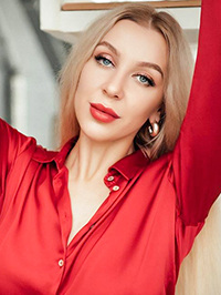 Ukrainian single Alena from Odesa, Ukraine