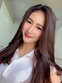 Asian woman Soe from Bangkok, Thailand