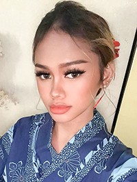 Asian single Joana from Manila, Philippines