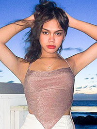 Asian woman Joana from Manila, Philippines