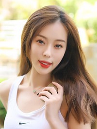 Asian single Tingting from Zhuxi Chengguanzhen, China