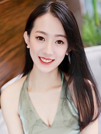 Asian single Wen from Aizhou, China