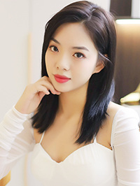 Asian woman Xiaohe from Zuxi, China