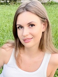 Ukrainian single Arina from Vyshneve, Ukraine