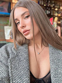 Ukrainian single Valeriia from Miami, Florida, United States