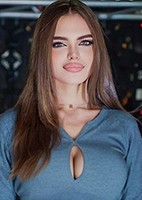 Russian single Zoriana from Quito