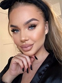 European single Alexia-Cristina from Cluj-Napoca, Romania