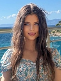 Ukrainian single Alona from Miami, Florida, United States