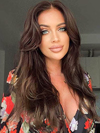 European single Andra from Baia Mare, Romania