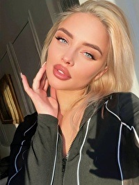 European single Jelizaveta from Tallinn, Estonia