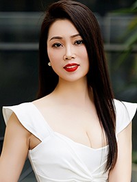 Asian woman Yunming (Sici) from Guangzhou, China