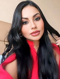 Latin single Kelly from Medellín, Colombia