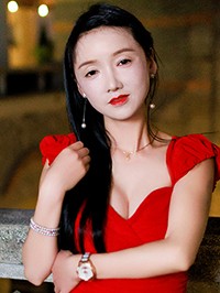 Asian woman Guoli (Lily) from Guangzhou, China