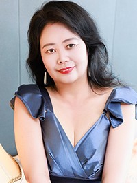 Asian woman Zhulin (Dacy) from Zhengzhou, China