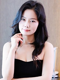 Asian single Wenjuan (Juan) from Suzhou, China