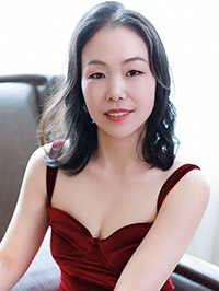 Asian single Xiufeng (Feng) from Suzhou, China