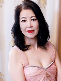 Asian woman Wen (Wen) from Harbin, China