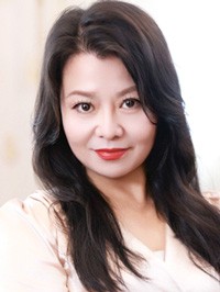 Asian woman Liping (Ping) from Xinmi, China