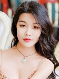 Asian woman Hongjing (Joan) from Guangzhou, China