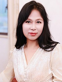 Asian woman Jinchun (Chun) from Harbin, China
