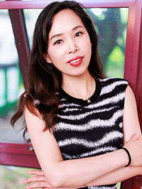 Asian woman Simei (Mei) from Suzhou, China