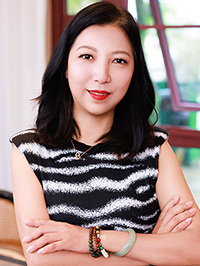 Asian woman Wei (Wei) from Suzhou, China