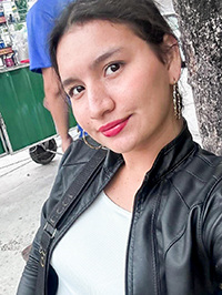 Latin single Yorli Jasbleidy from Yumbo, Colombia