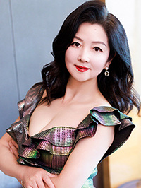 Asian single Jieqing (Qing) from Shanghai, China