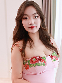 Asian woman Yun (Yun) from Wuhu, China