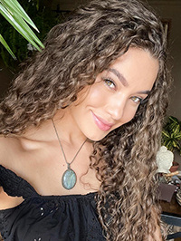 Latin single Yuliana Gisela from Medellín, Colombia